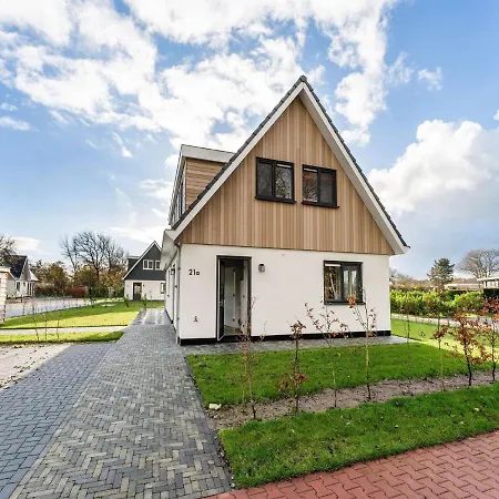 In De Koog With Sauna Feriehus *