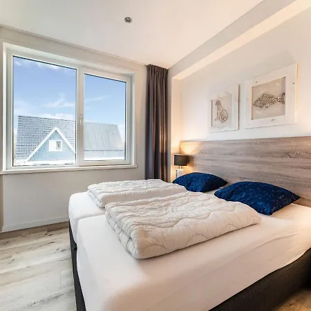 In De Koog With Sauna Westermient