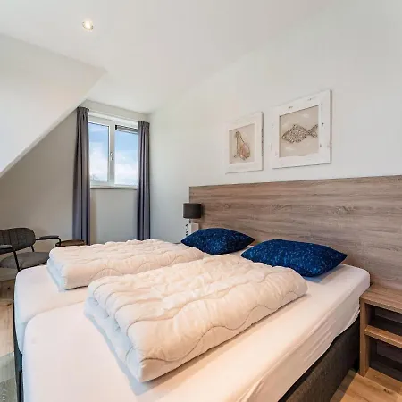 In De Koog With Sauna Feriehus *