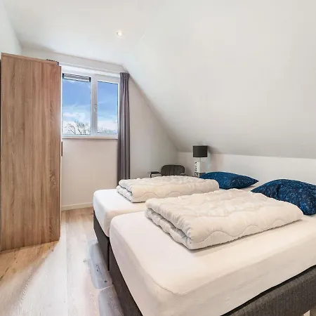 In De Koog With Sauna 펜션 Westermient