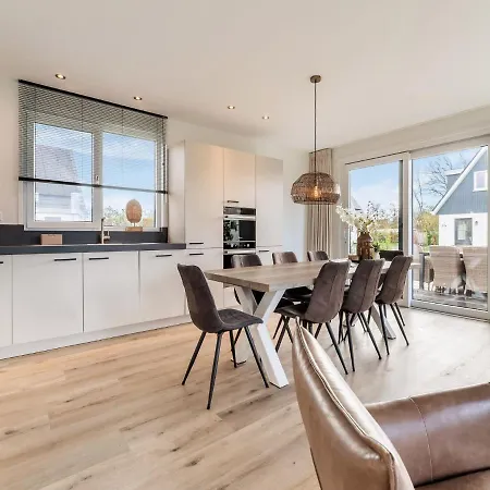 In De Koog With Sauna 펜션 Westermient